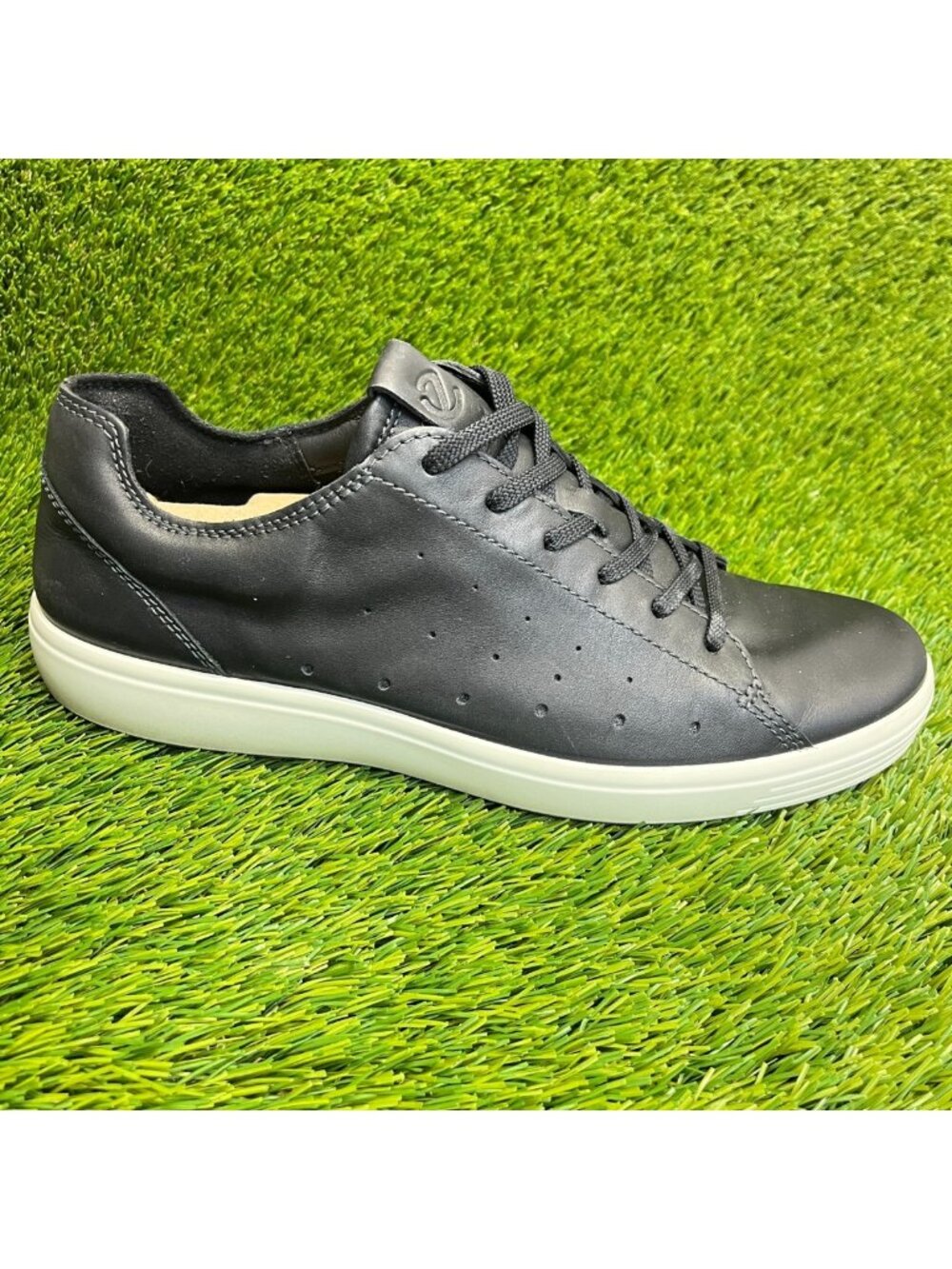 Ecco Soft 7 Low Mens Size 11 Black Casual Classic Leather Lace Up Shoes Sneakers
